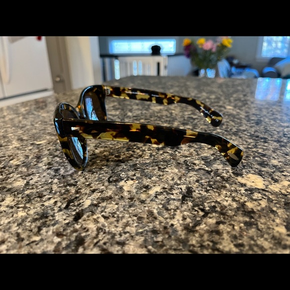Oliver People’s cat eye tortoise shell polarized sunglasses - Picture 2 of 5